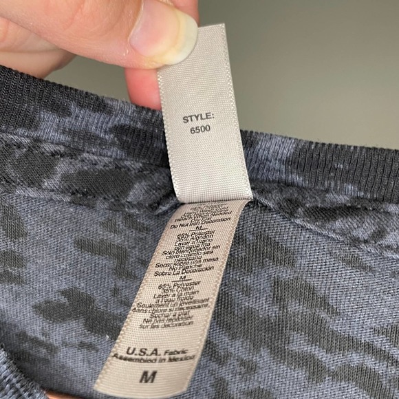 Next Level Apparel Fleetwood Mac Penguin Graphic Black Burnout Tee Size Medium - Picture 7 of 7